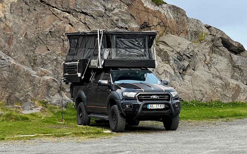 XCE Overlanding aus Aachen unterstützt mit Equipment und Know-How bei der Umsetzung von besonderen Anforderungen,